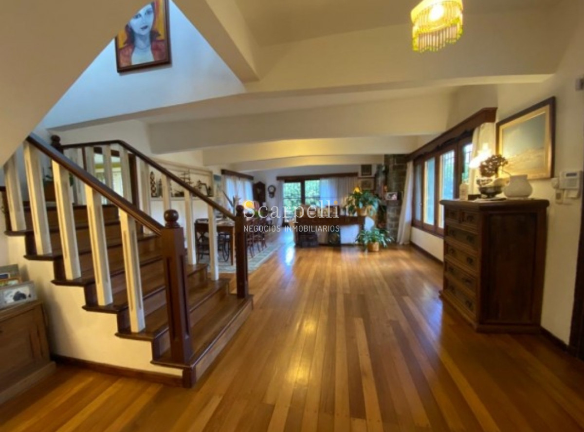 Casa ID.13602 - Relevante Chalet Parada 15 Mansa en 1000 m2 de terreno y 400 mts. edificados a tan solo 150 mts.  de la playa