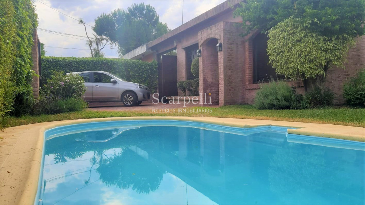 Casa ID.13693 - Horacio Quiroga: Impecable Chalet próximo Arocena & Alte. Harwood.-