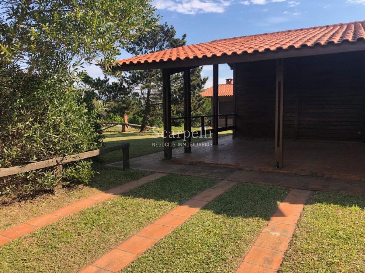 Casa ID.13767 - La Paloma A pocos mts. de La Balconada  1300 m2 con  2 Chalet Prontos para Disfrutar Este Verano !
