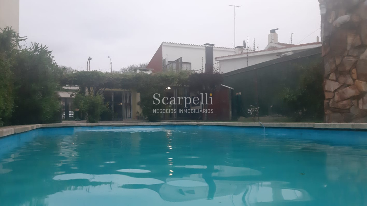 Casa ID.13955 - Coimbra Padrón Único 1 planta gran estar comedor con estufa a leña &  precioso fondo con Piscina.-