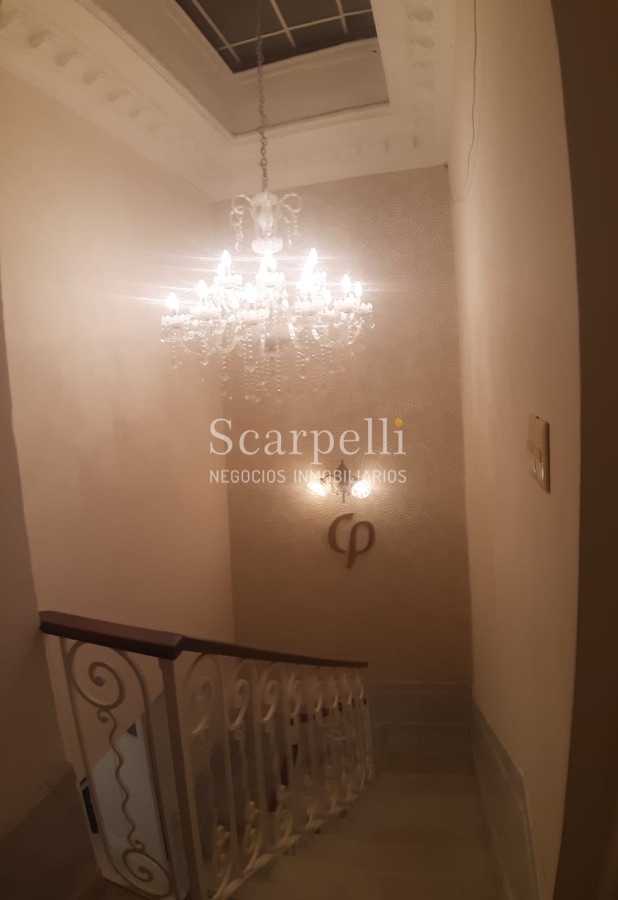 Casa ID.14582 - Prox Shopping Punta Carretas Residencia de Categoría y Estilo en Optimo estado de conservación y mantenimiento Ideal Empresa u opciones múltiples.-