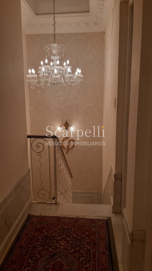 Casa ID.14582 - Prox Shopping Punta Carretas Residencia de Categoría y Estilo en Optimo estado de conservación y mantenimiento Ideal Empresa u opciones múltiples.-