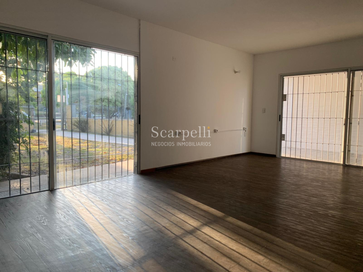 Casa ID.16761 - Gral Paz y Av. Bolivia. Prox. Colegio Santa Rita y Hospital Británico Carrasco