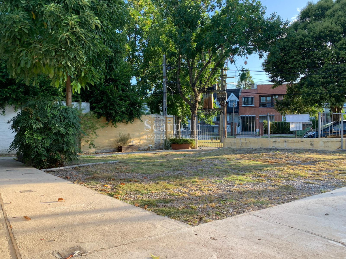 Casa ID.16761 - Gral Paz y Av. Bolivia. Prox. Colegio Santa Rita y Hospital Británico Carrasco