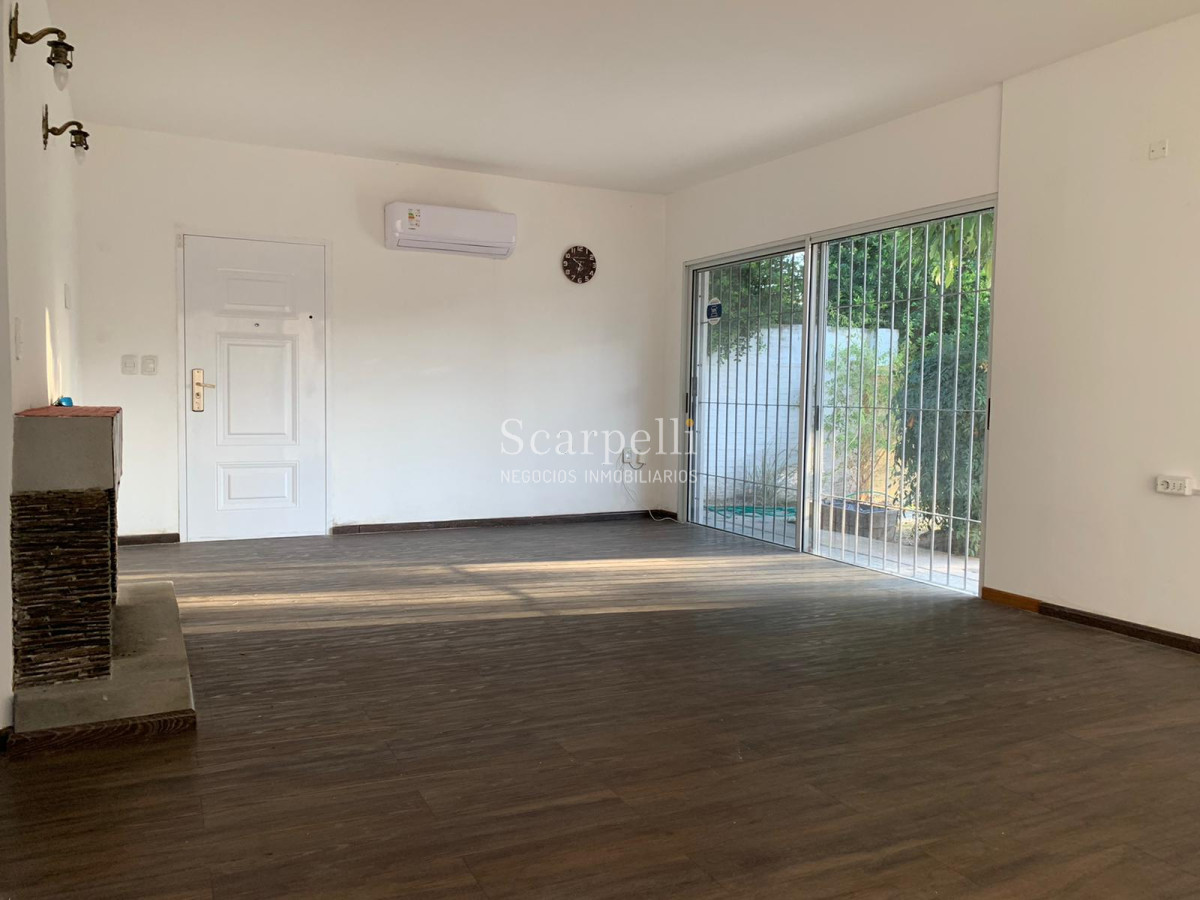 Casa ID.16761 - Gral Paz y Av. Bolivia. Prox. Colegio Santa Rita y Hospital Británico Carrasco