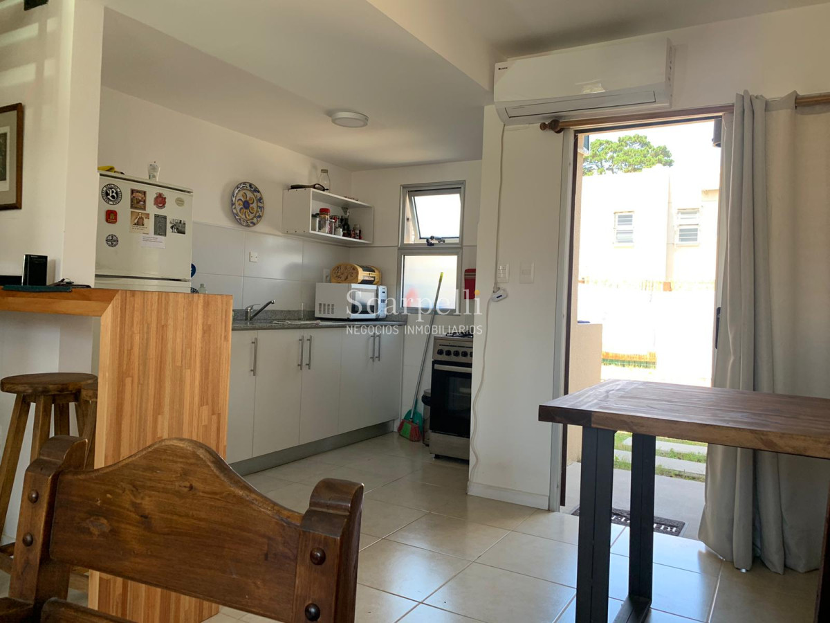 Casa ID.17256 - Duplex Ciudad de la Costa como a Estrenar en Complejo Cerrado muy Seguro Próximo al Shopping Costa Urbana.-