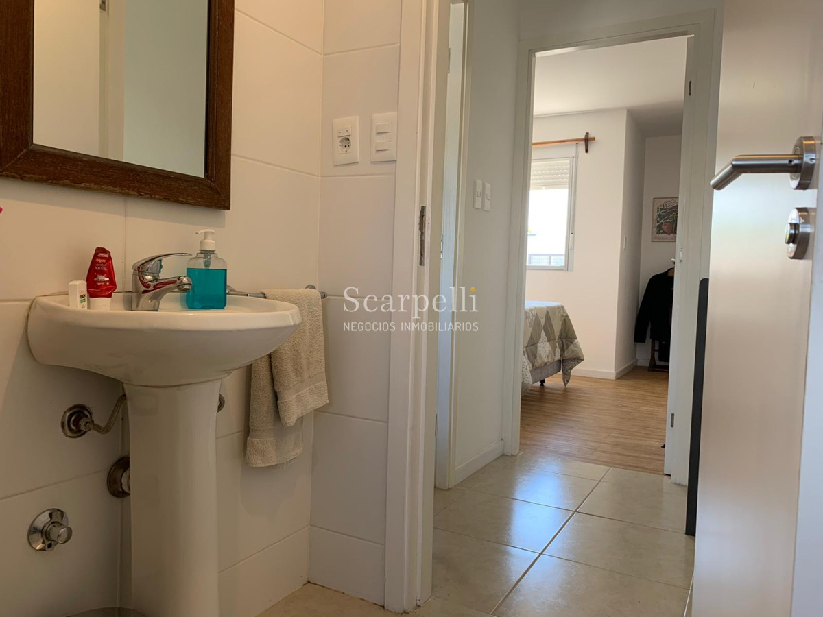 Casa ID.17256 - Duplex Ciudad de la Costa como a Estrenar en Complejo Cerrado muy Seguro Próximo al Shopping Costa Urbana.-