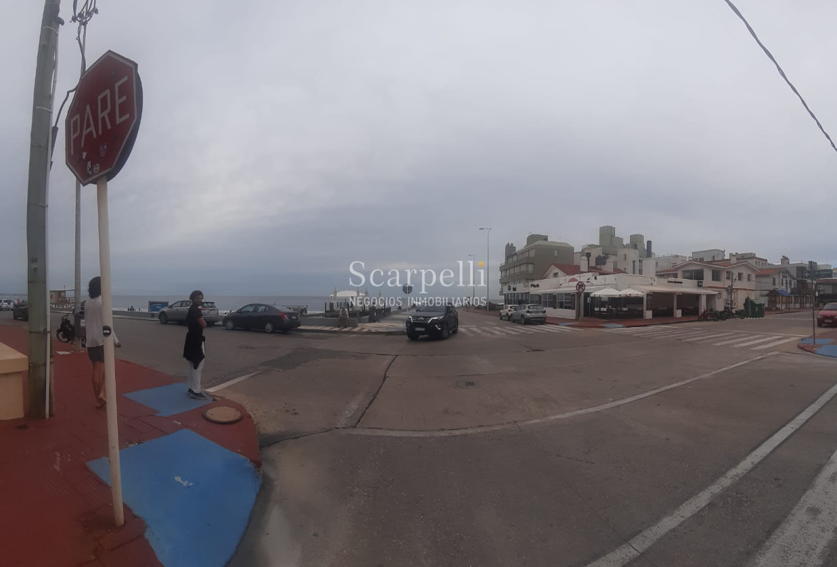 Casa ID.17447 - Ultima gran Esquina en Península con Vista insuperable sobre el Emir. Proyecto admite hasta 4 pisos