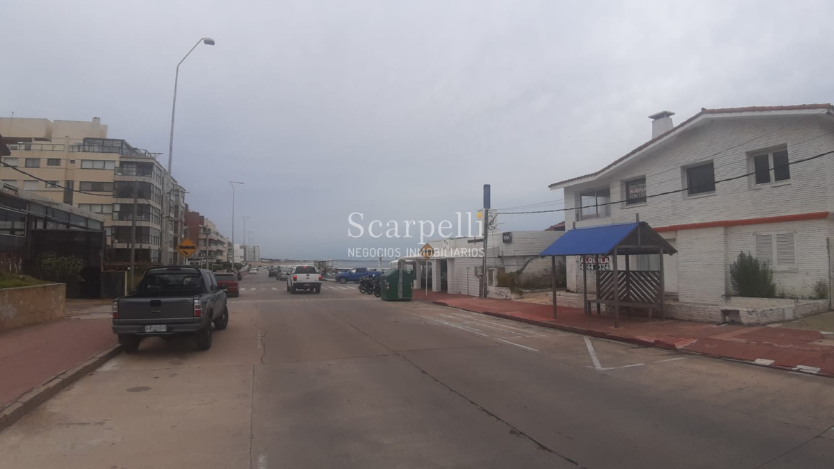 Casa ID.17447 - Ultima gran Esquina en Península con Vista insuperable sobre el Emir. Proyecto admite hasta 4 pisos