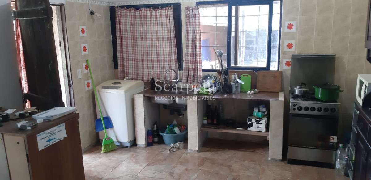 Casa ID.18020 - Belo Horizonte: Gran terreno con Casa Principal + Salon o Playroom independiente + Container 12 mts : Ideal Pequeña Posada