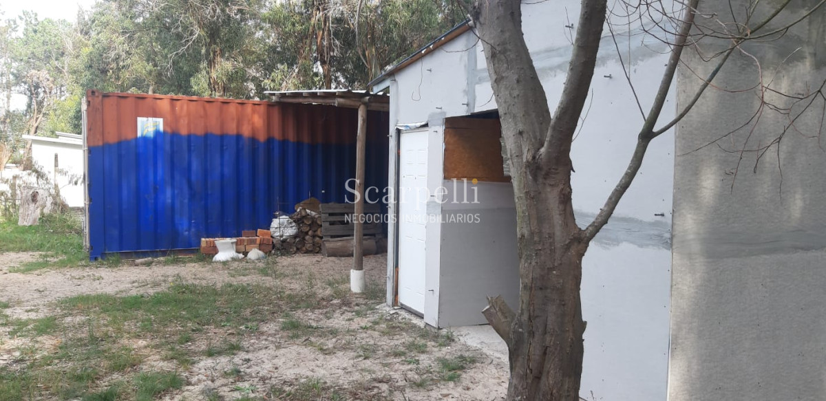 Casa ID.18020 - Belo Horizonte: Gran terreno con Casa Principal + Salon o Playroom independiente + Container 12 mts : Ideal Pequeña Posada