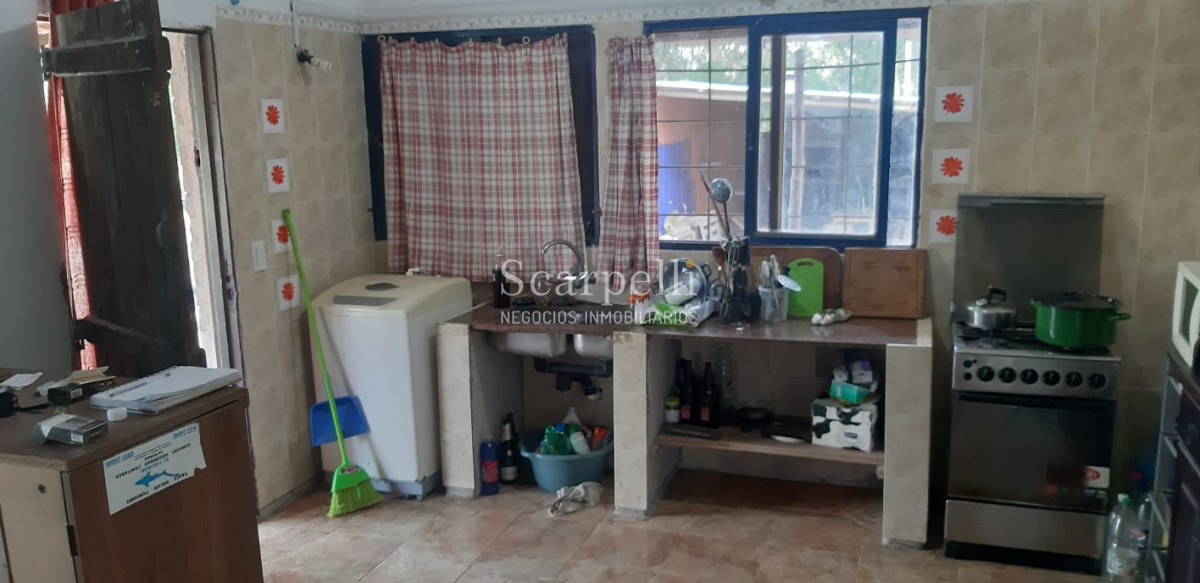 Casa ID.18020 - Belo Horizonte: Gran terreno con Casa Principal + Salon o Playroom independiente + Container 12 mts : Ideal Pequeña Posada