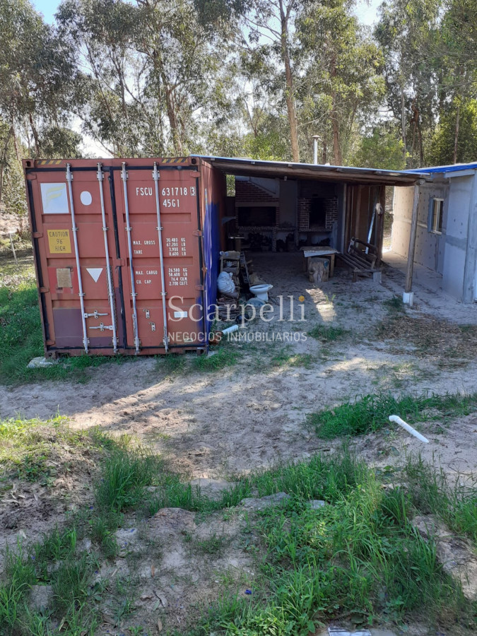 Casa ID.18020 - Belo Horizonte: Gran terreno con Casa Principal + Salon o Playroom independiente + Container 12 mts : Ideal Pequeña Posada