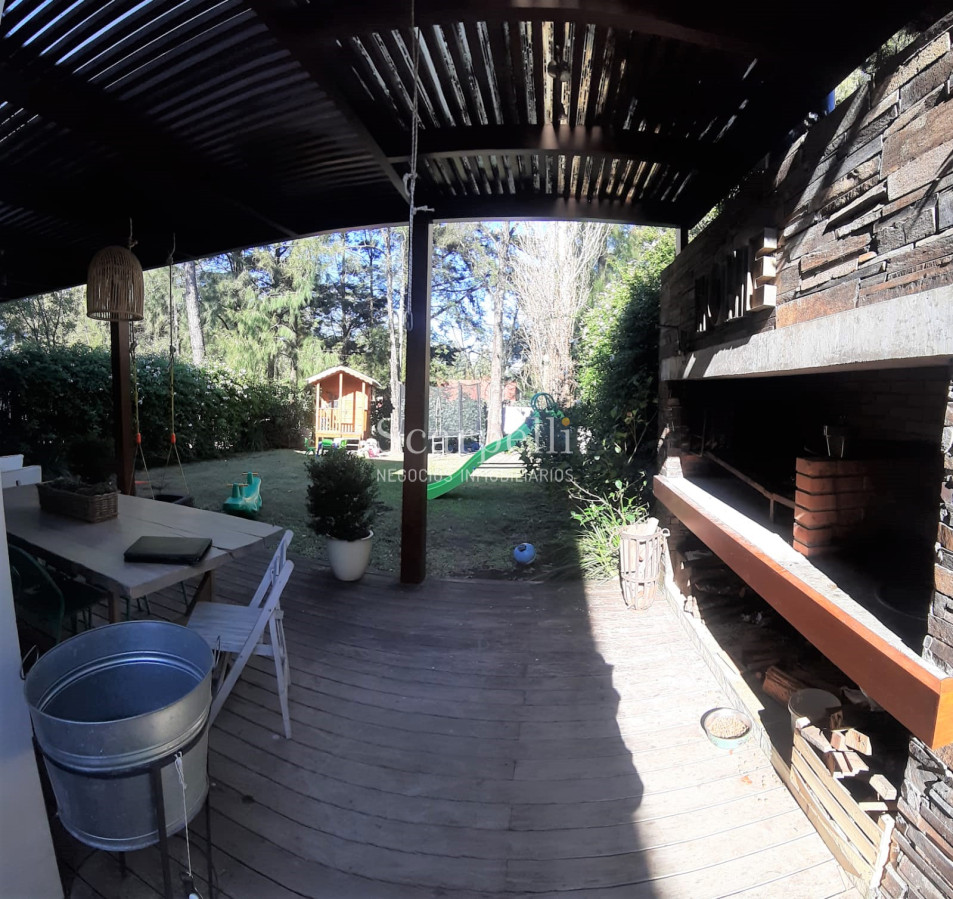 Casa ID.19925 - Casa en Barrio San Nicolás: Amplios Ambientes con inmejorable luminosidad y excelente terminaciones.-