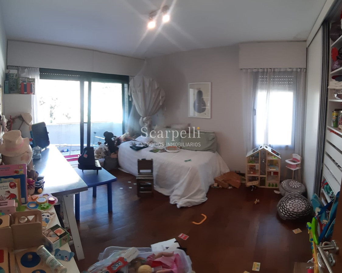 Casa ID.19925 - Casa en Barrio San Nicolás: Amplios Ambientes con inmejorable luminosidad y excelente terminaciones.-