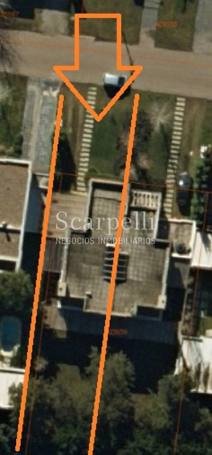 Casa ID.19925 - Casa en Barrio San Nicolás: Amplios Ambientes con inmejorable luminosidad y excelente terminaciones.-