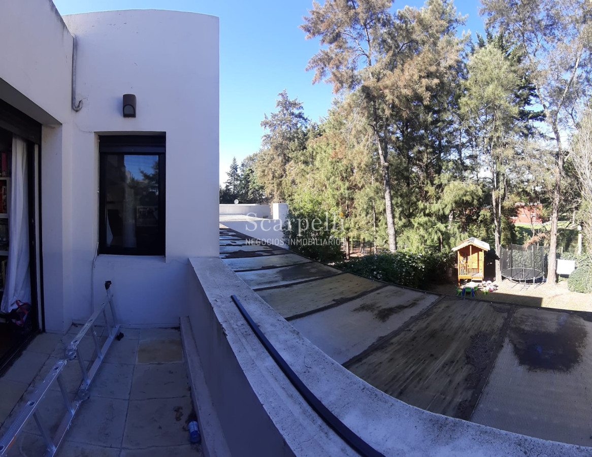 Casa ID.19925 - Casa en Barrio San Nicolás: Amplios Ambientes con inmejorable luminosidad y excelente terminaciones.-