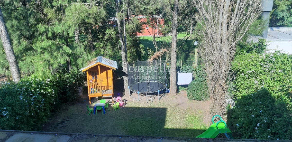 Casa ID.19925 - Casa en Barrio San Nicolás: Amplios Ambientes con inmejorable luminosidad y excelente terminaciones.-