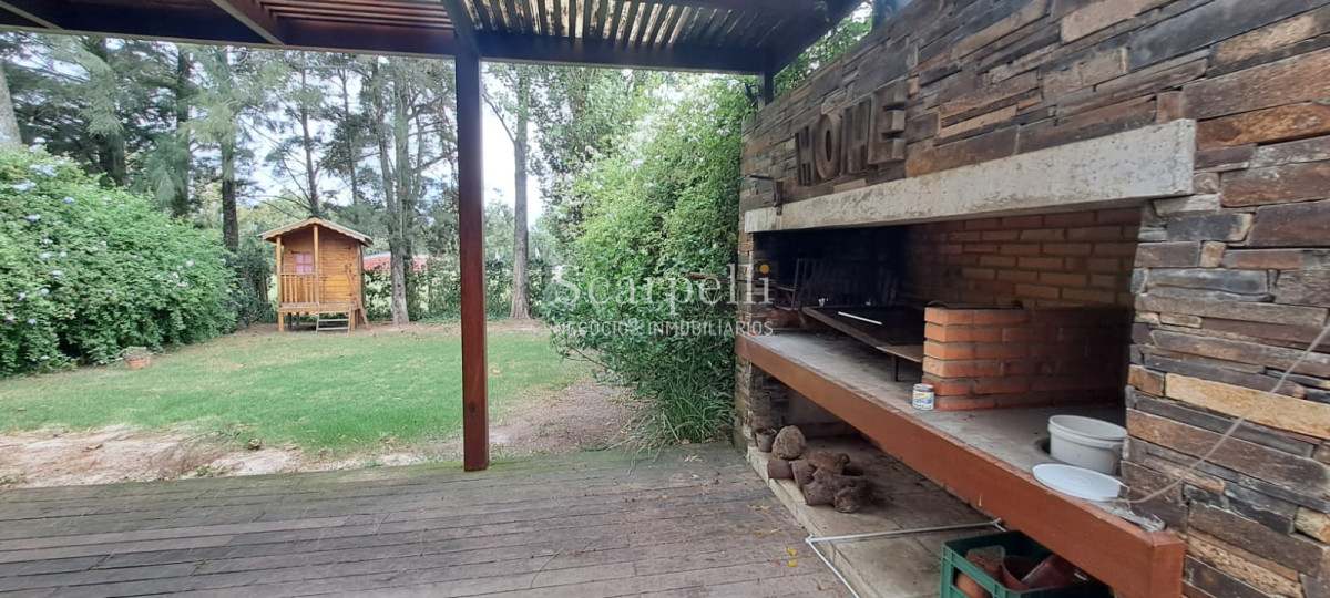 Casa ID.19925 - Casa en Barrio San Nicolás: Amplios Ambientes con inmejorable luminosidad y excelente terminaciones.-