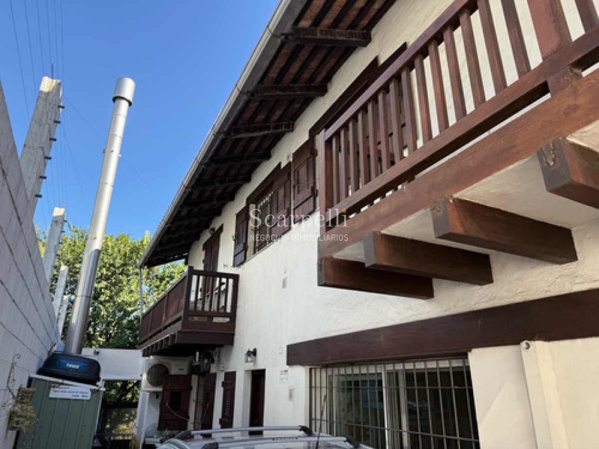 Casa ID.50449 - Excepcional Casa Venta Pocitos Prox. Bvar Artigas Y Bvar España