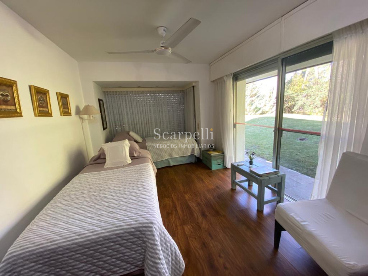 Casa ID.20705 - Estupendo Chalet en Lugano Excelente calidad de Construcción y buenas terminaciones.-