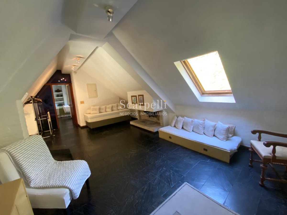 Casa ID.20705 - Estupendo Chalet en Lugano Excelente calidad de Construcción y buenas terminaciones.-