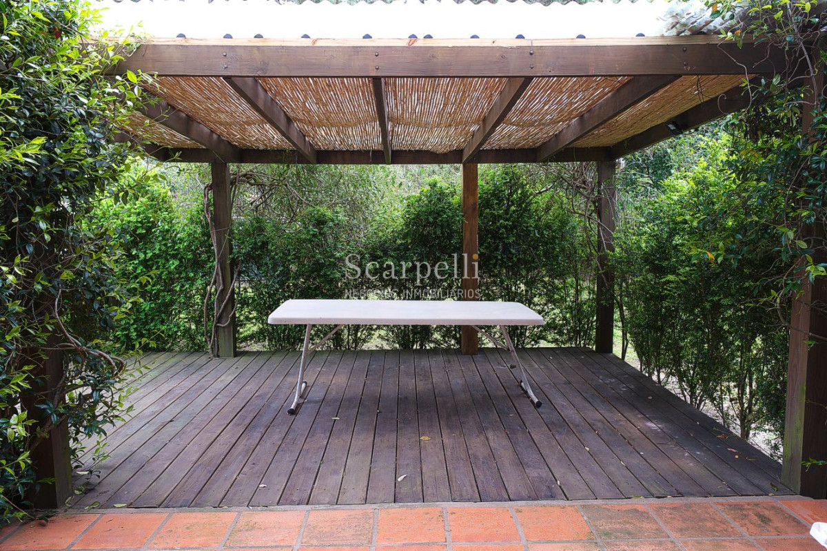 Casa ID.21994 - Excelente casa en Parada 10 de Playa Brava - San Rafael.
