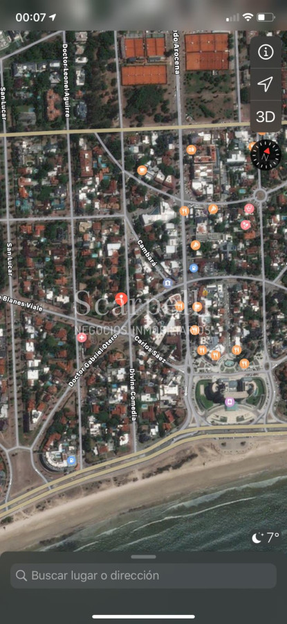 Casa ID.22234 - Casona  en Carrasco - Céntrica - Muy Próxima a Av. Arocena - Hotel Casino Carrasco & Rambla.-