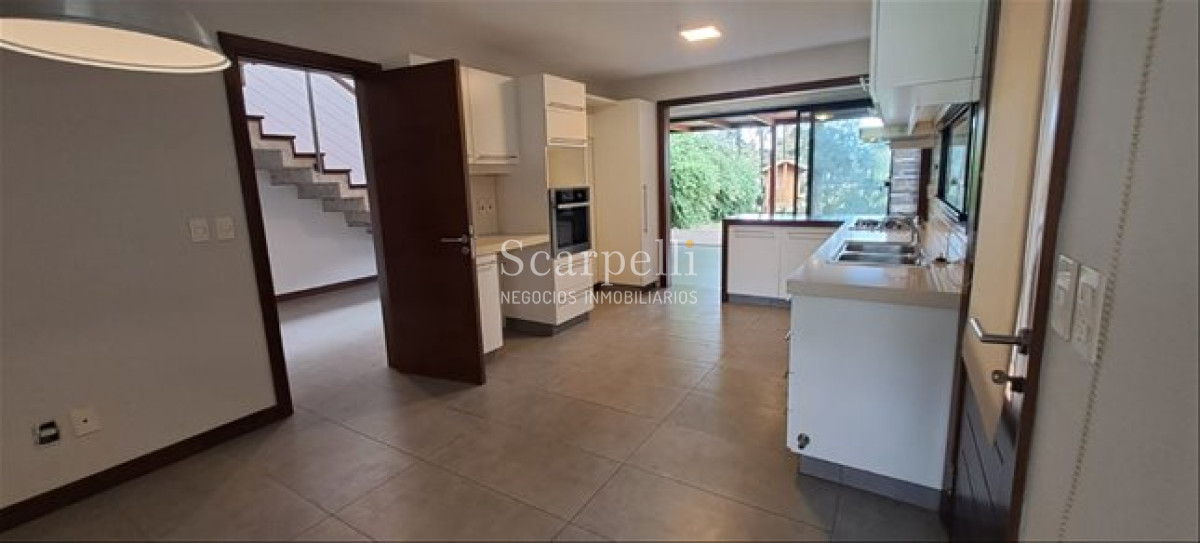 Casa ID.3 - Alquiler Casa Barrio San Nicolás 3 Dormitorios Suite