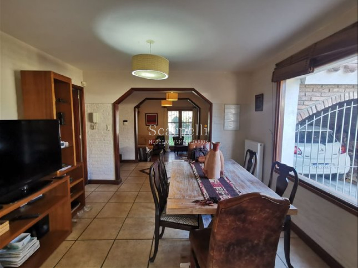Casa ID.38 - Venta Casa Carrasco Norte Proximo Scuola 3 Dormitorios 3 Ba