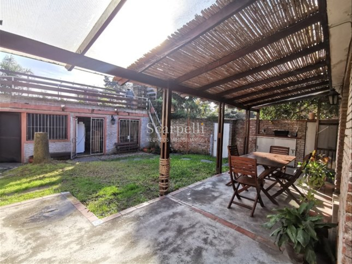 Casa ID.38 - Venta Casa Carrasco Norte Proximo Scuola 3 Dormitorios 3 Ba