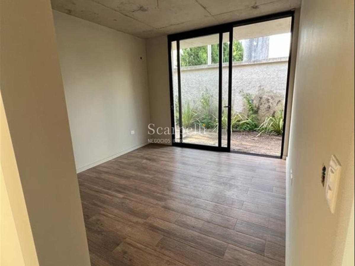 Casa ID.42 - Venta Casa Estrenar Carrasco Sur Solida 1 Planta 3 Dormitor