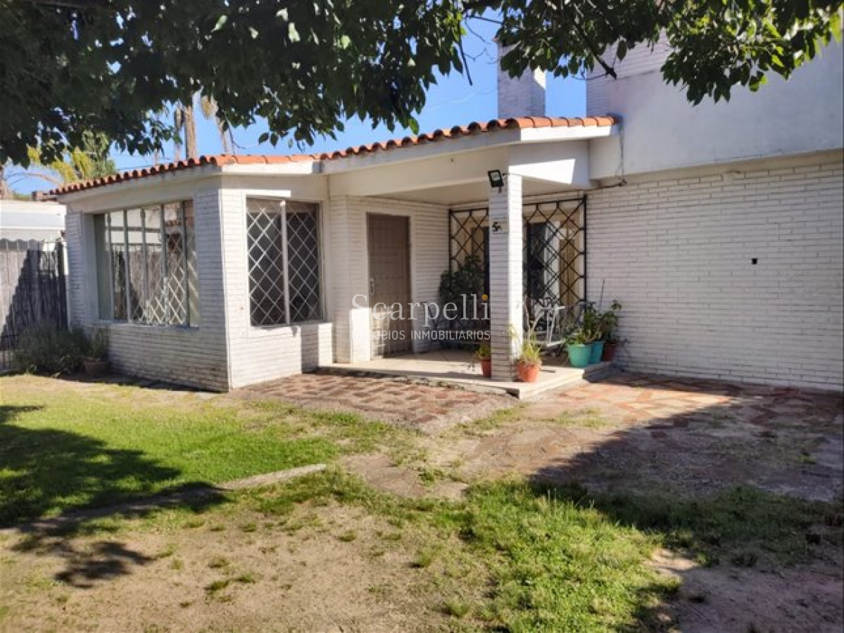 Casa ID.48 - Venta Casa Padrón Único Carrasco 3 Dormitorios Servicio Aro
