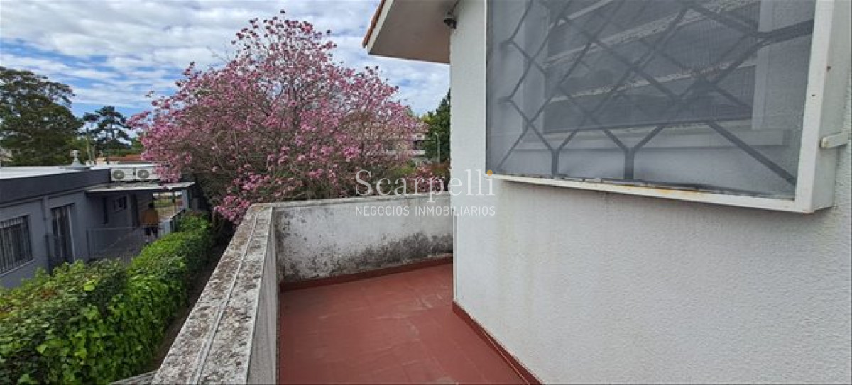 Casa ID.48 - Venta Casa Padrón Único Carrasco 3 Dormitorios Servicio Aro
