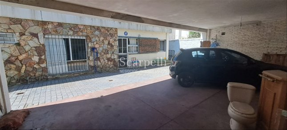 Casa ID.15 - Alquiler Casa Punta Gorda 3 Dormitorios 2 Baños 2 Garages I