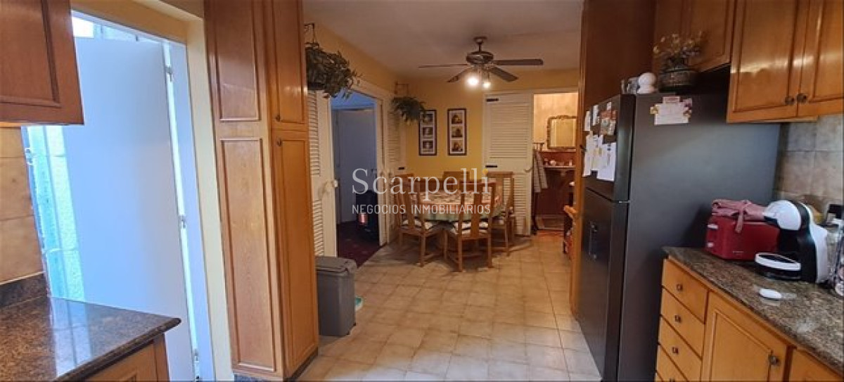 Casa ID.54 - Venta Casa Carrasco Sur Terreno 1000 M2 Piscina 2 Suites
