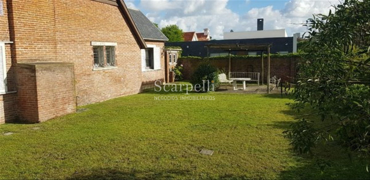 Casa ID.17 - Punta Del Este Mansa 2da. Quincena Chalet Inglés 4 Suites F