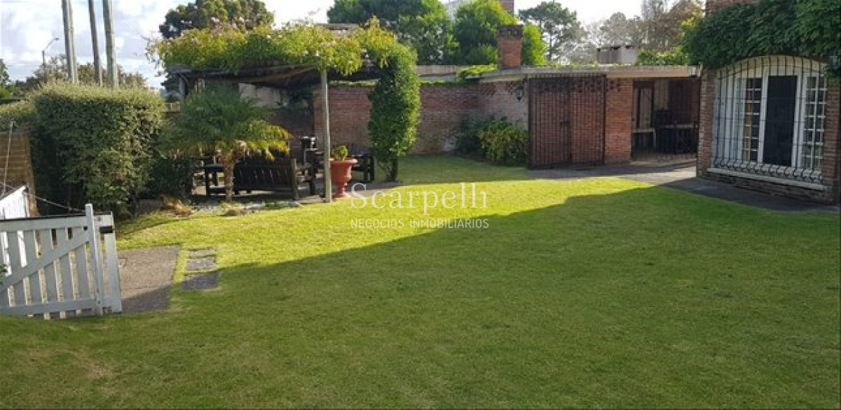 Casa ID.17 - Punta Del Este Mansa 2da. Quincena Chalet Inglés 4 Suites F