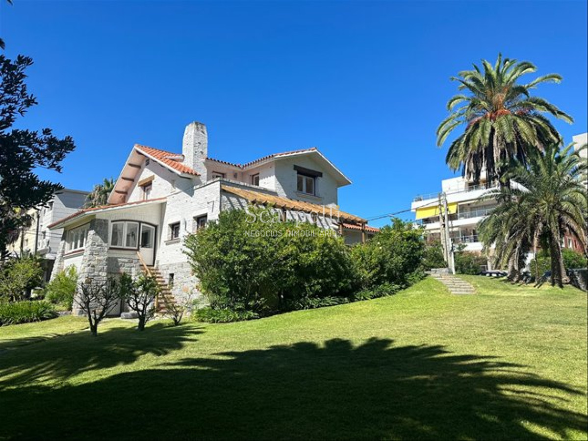 Casa ID.21 - Alquiler Anual Importante Chalet Punta Del Este Península