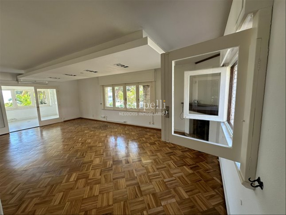 Casa ID.21 - Alquiler Anual Importante Chalet Punta Del Este Península