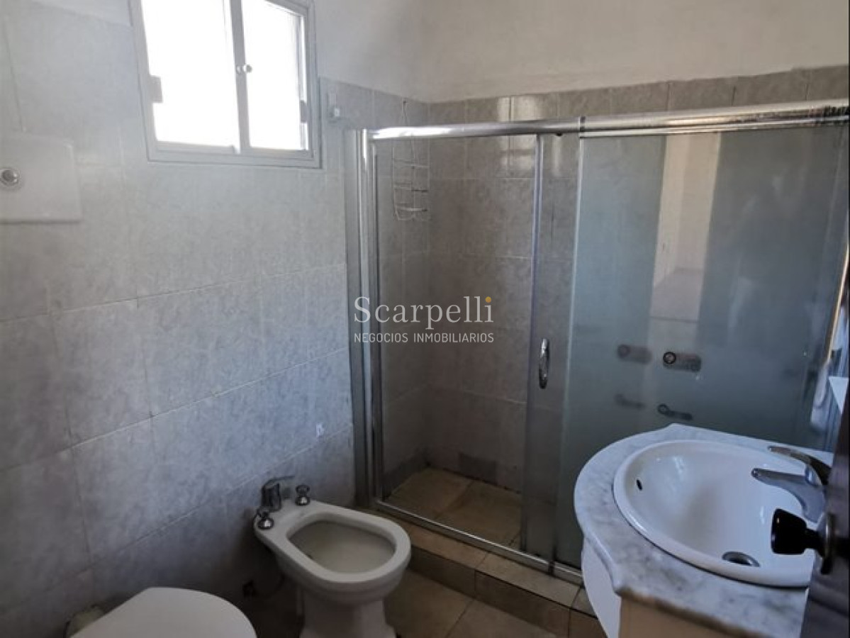 Casa ID.27 - CARRASCO SUR ALQUILER CASA FONDO 2 DORMITORIOS RAMBLA PROX