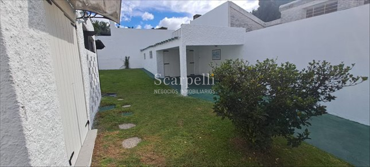 Casa ID.28 - ALQUILER CASA PUNTA GORDA 3 DORMITORIOS FONDO CALEFACCION