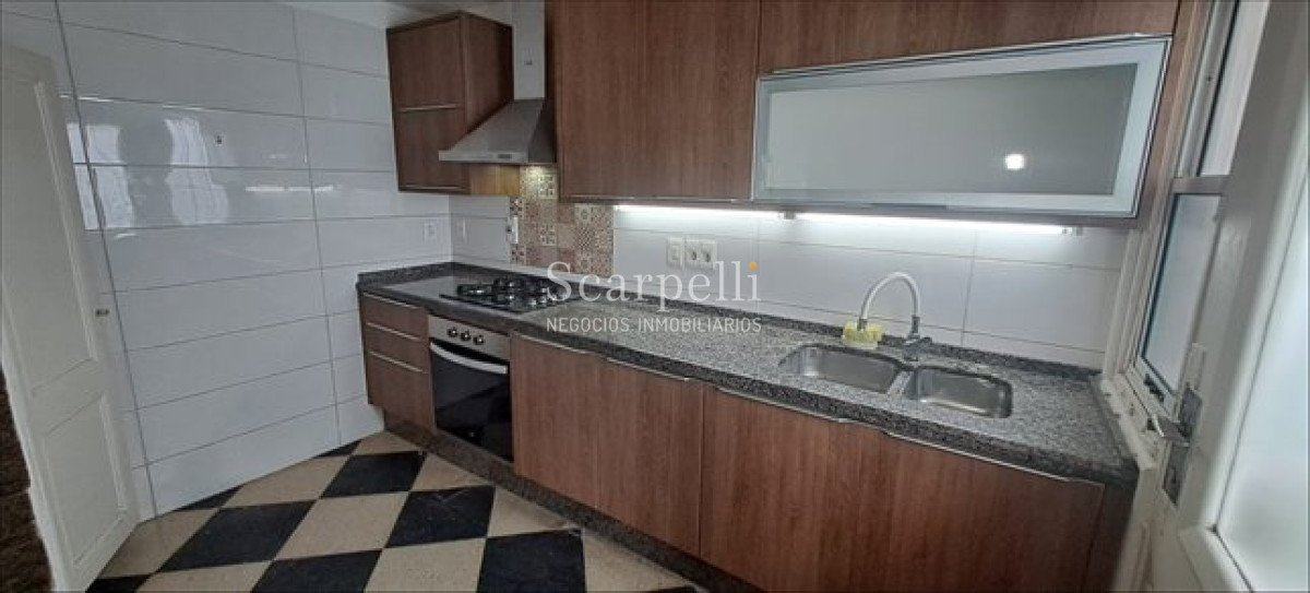 Casa ID.28 - ALQUILER CASA PUNTA GORDA 3 DORMITORIOS FONDO CALEFACCION