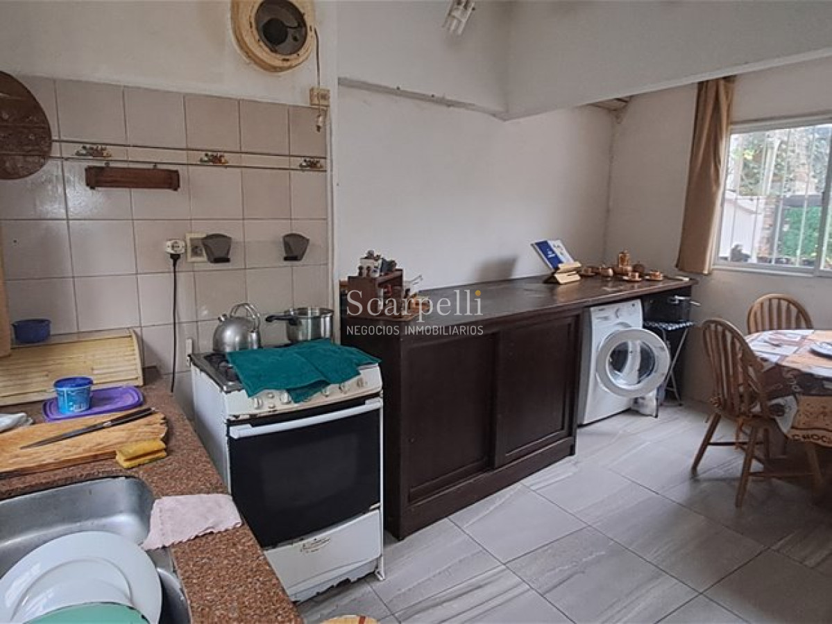 Casa ID.32 - ALQUILER CARRASCO CASA PH DE BAJOS 3 DORM 2 BAÑOS