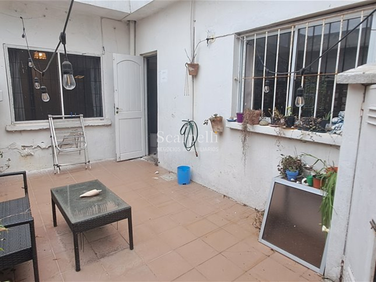 Casa ID.32 - ALQUILER CARRASCO CASA PH DE BAJOS 3 DORM 2 BAÑOS