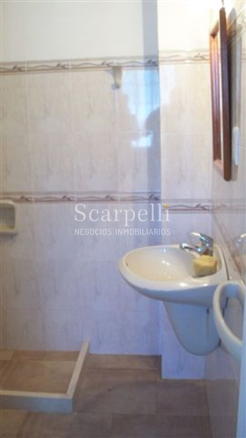 Casa ID.28633 - VENTA CASA PROPIEDAD HORIZONTAL 2 DORMITORIOS + 2 BAÑOS + SERVICIO + FONDO & BARBACOA MUY PRÓXIMO A LA RAMBLA.-