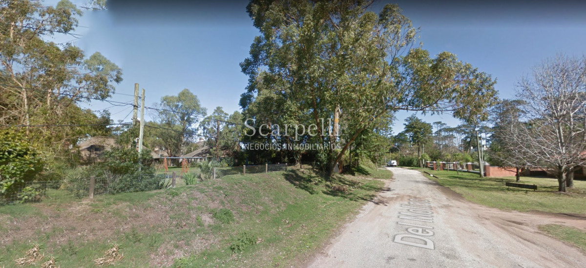 Casa ID.28732 - Parada 31 Pinares Pque. Mancebo & Cno La Laguna al Sur: Gran Solar con  Sensacional Quincho +Barbacoa +Piscina muy próximo a la Playa.-