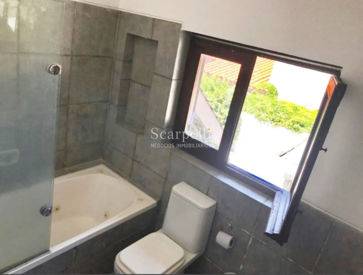 Casa ID.30641 - ALQUILER CASA CARRASCO 3 DORMITORIOS 3 BAÑOS FONDO PISCINA FAMILIA O EMPRESA