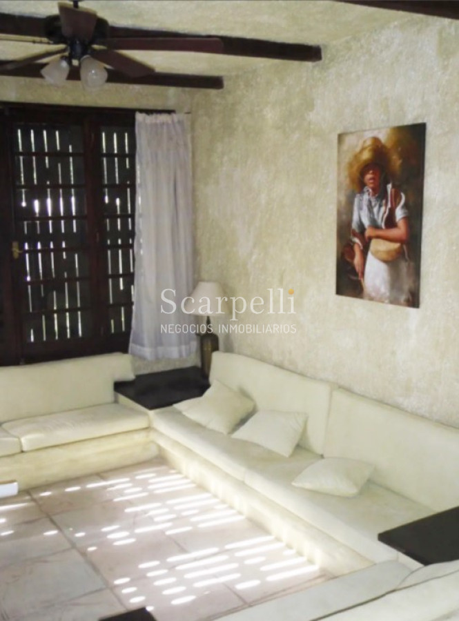 Casa ID.30641 - ALQUILER CASA CARRASCO 3 DORMITORIOS 3 BAÑOS FONDO PISCINA FAMILIA O EMPRESA