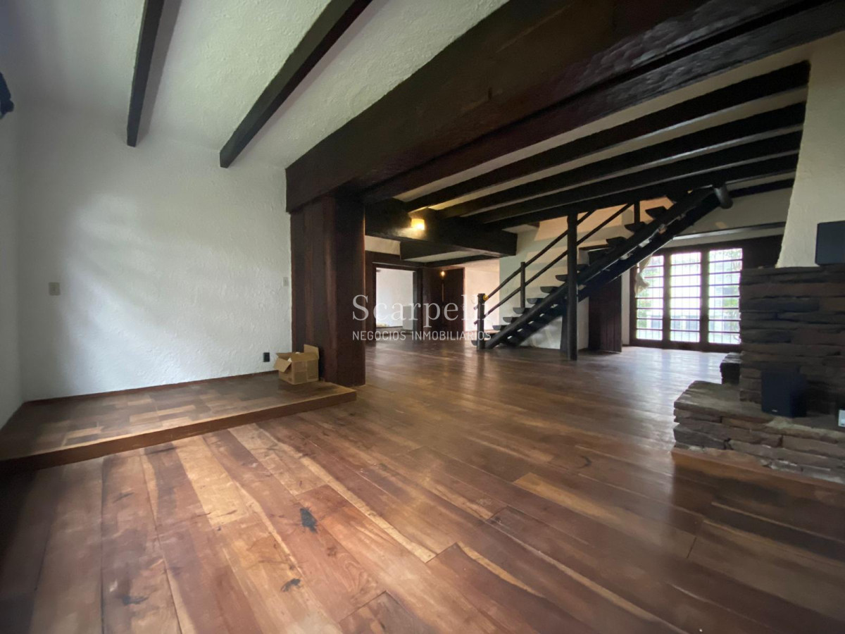 Casa ID.30641 - ALQUILER CASA CARRASCO 3 DORMITORIOS 3 BAÑOS FONDO PISCINA FAMILIA O EMPRESA